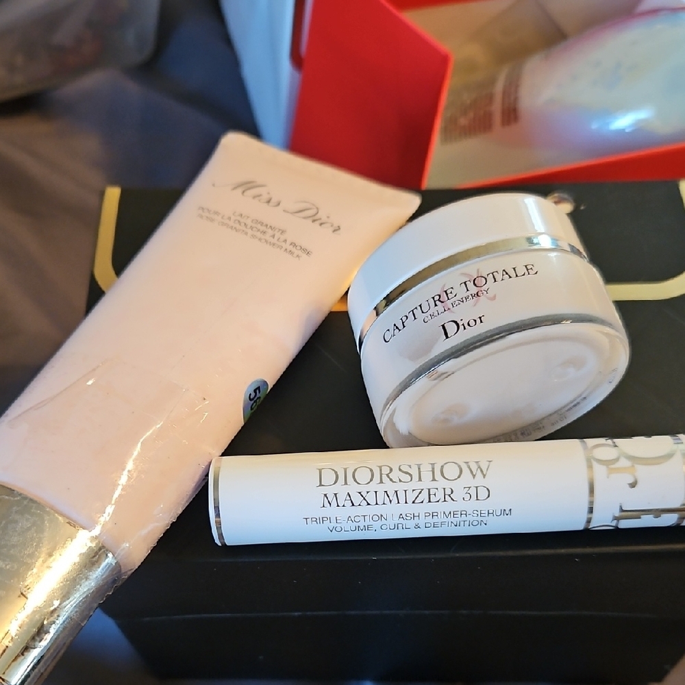 Dior Mascara Primer With Dior Cell Energy Serum, And Miss Dior Shower Milk